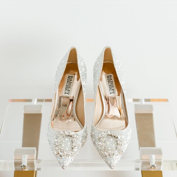 Badgley Mischka Cher II Ivory Pearl Diamond Pointed Toe Stiletto 5 Bride - Picture 2 of 15